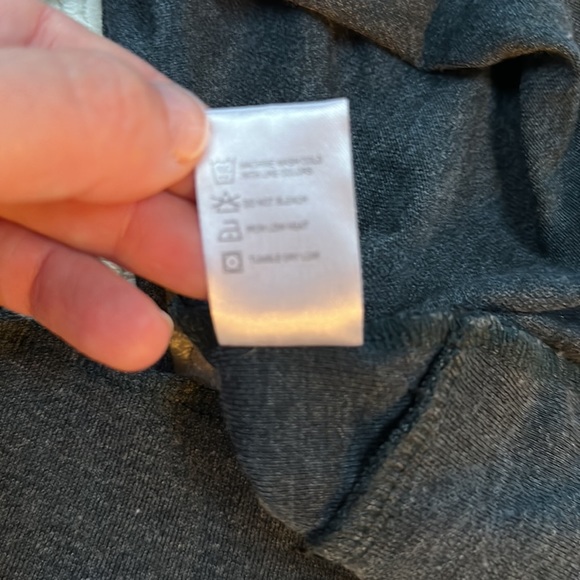 Chaser women’s top with open netted back in heathered denim blue color. Size M - Picture 8 of 8